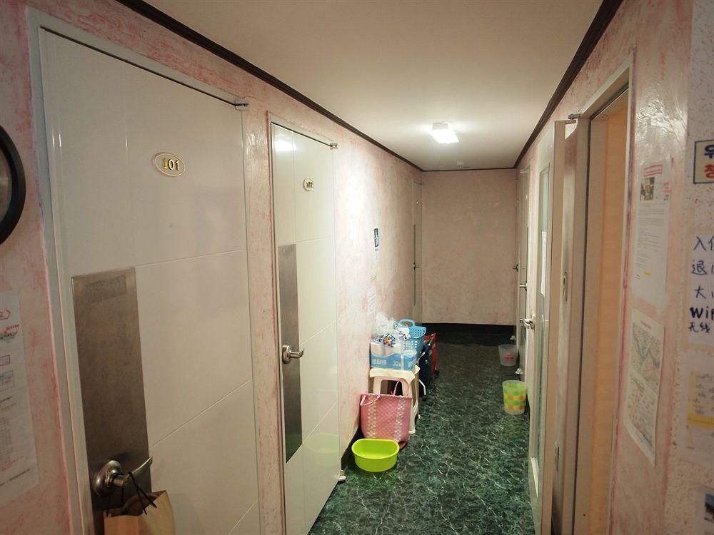 Shinchon Guest House Сеул Екстериор снимка